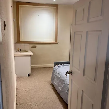 Towler's Chemist Homestay
